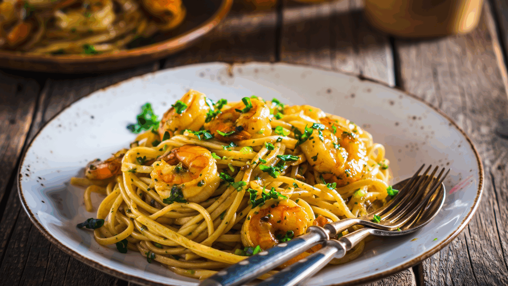 Linguines et crevettes à l'ail et au citron